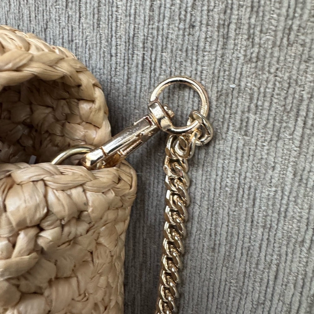 Woven straw shoulder strap purse - Picture 6 of 9